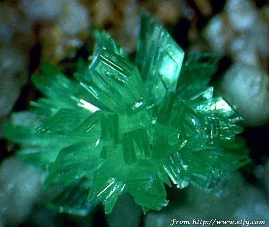 Barite for ultrafine grinding