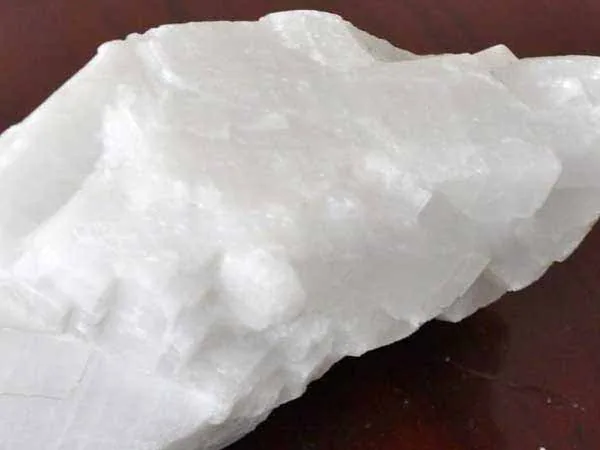 Dolomite mineral grinding material